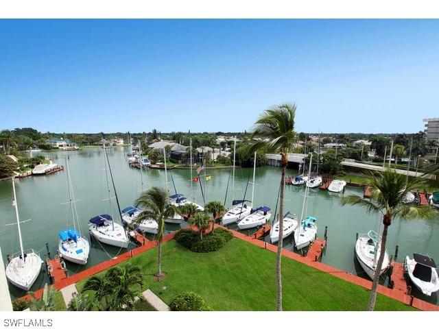 2170 Gulf Shore Blvd. N Blvd. #64E, Naples, FL 34102