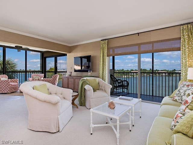 3000 Gulf Shore Blvd. #416, Naples, FL 34103