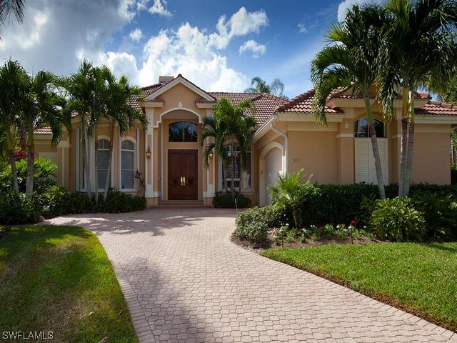 902 Spanish Moss Tr., Naples, FL 34108