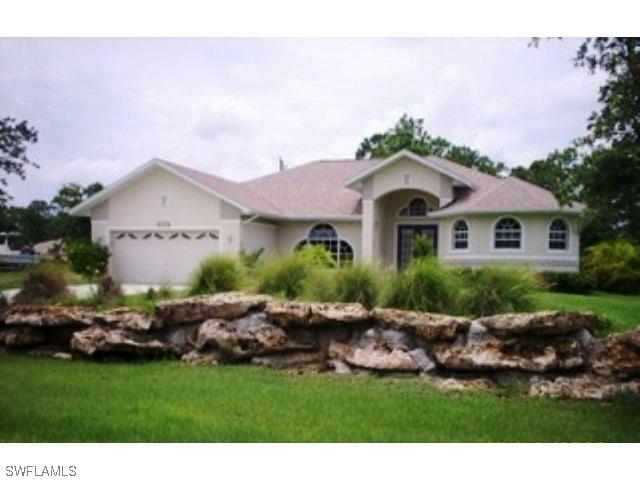 4559 Santiago Ln., Bonita Springs, FL 34134