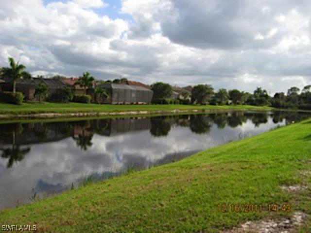 303 Saddlebrook Ln., Naples, FL 34110