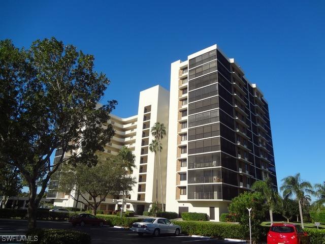 11 Bluebill Ave. #206, Naples, FL 34108