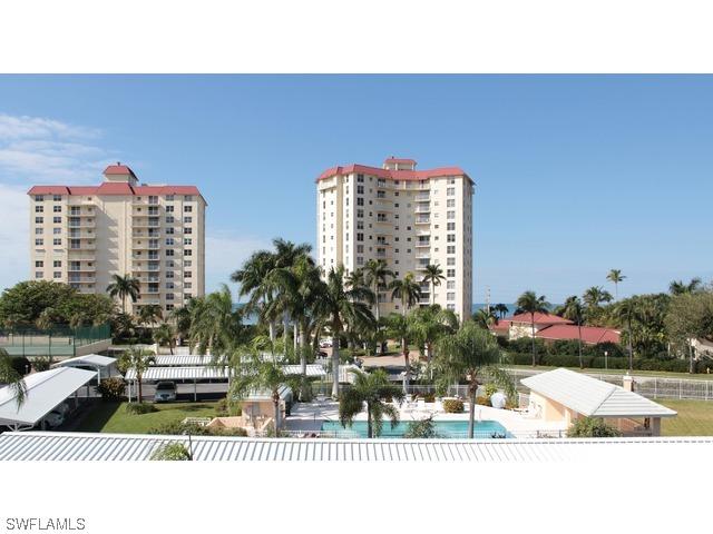 10684 Gulfshore Dr. #303, Naples, FL