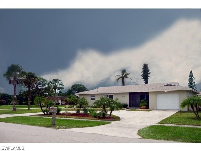 1237 Jamaica Rd., Marco Island, FL 34145