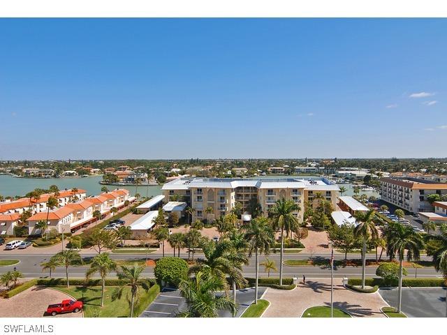 3003 Gulf Shore Blvd. #904, Naples, FL