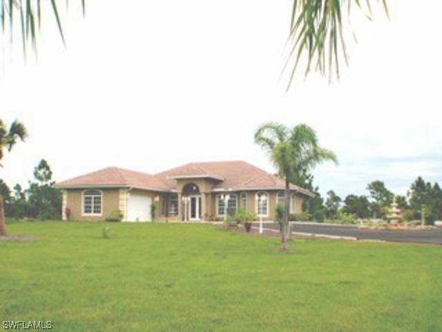 920 8th St., Naples, FL 34117