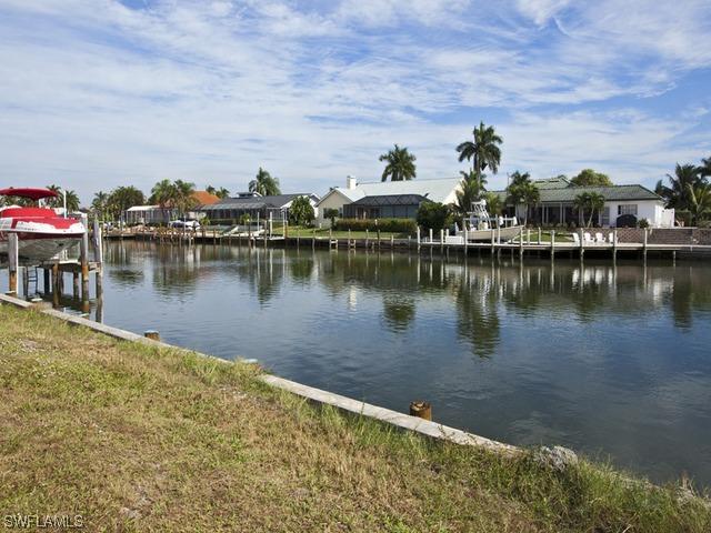 1861 Woodbine Ct., Marco Island, FL 34145