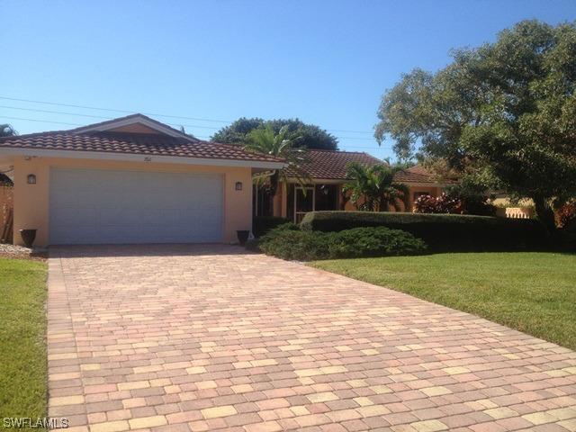 760 Fountainhead Ln., Naples, FL 34103