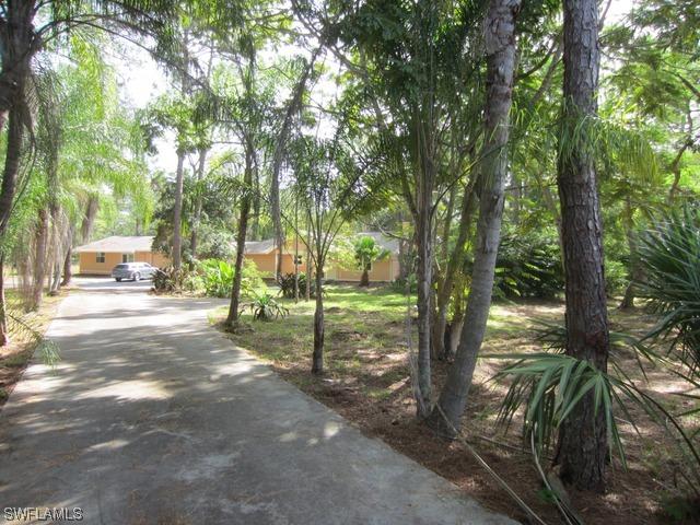 470 7th St., Naples, FL 34117