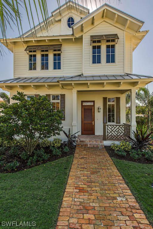 660 3rd Ave., Naples, FL 34102
