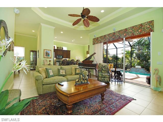 6917 Il Regalo Cir., Naples, FL 34109