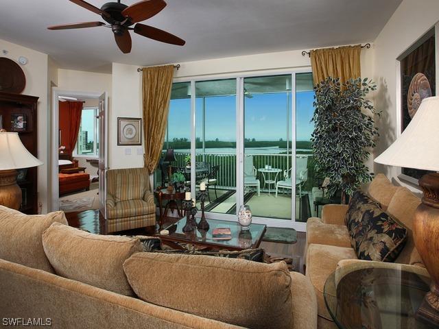 275 Indies Way #702, Naples, FL 34110