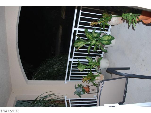 6475 Emerald Dunes Dr. #202, West Palm Beach, FL 33411