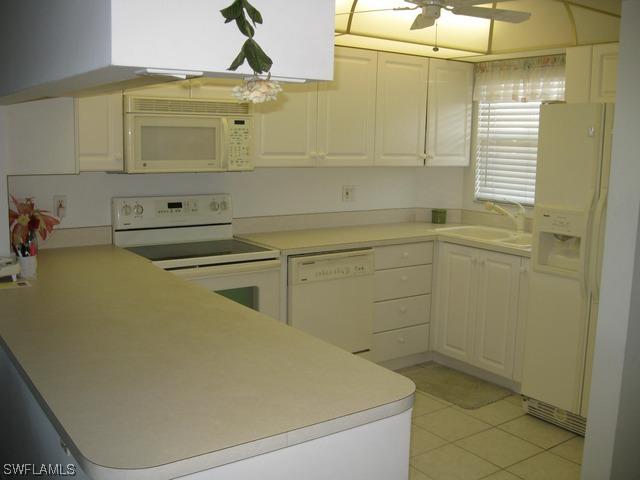 37 Highpoint Cir. #408, Naples, FL 34103