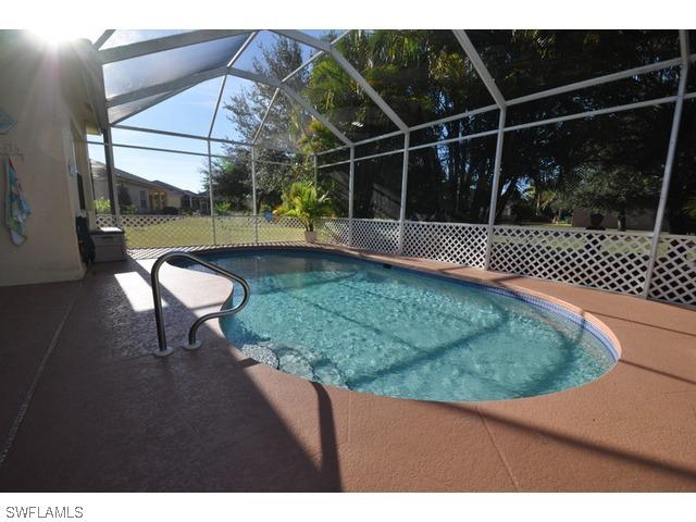 763 Waterloo Ct., Naples, FL