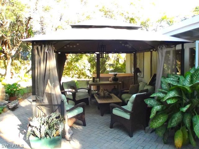 2525 Dawn Cir., Naples, FL