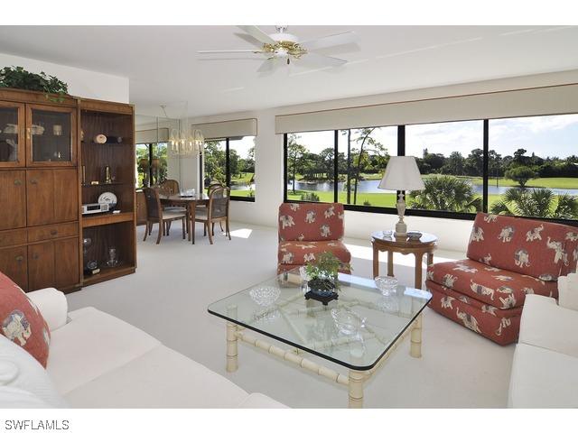 1034 Wildwood Ln., Naples, FL