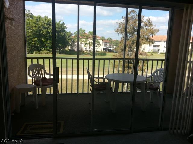 6985 Dennis Cir. #206, Naples, FL 34104