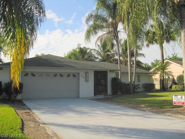 124 Erie Dr., Naples, FL