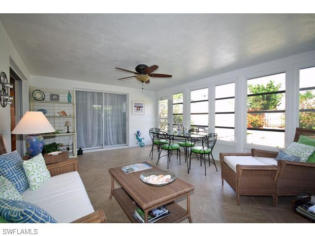 731 96th Ave., Naples, FL 34108