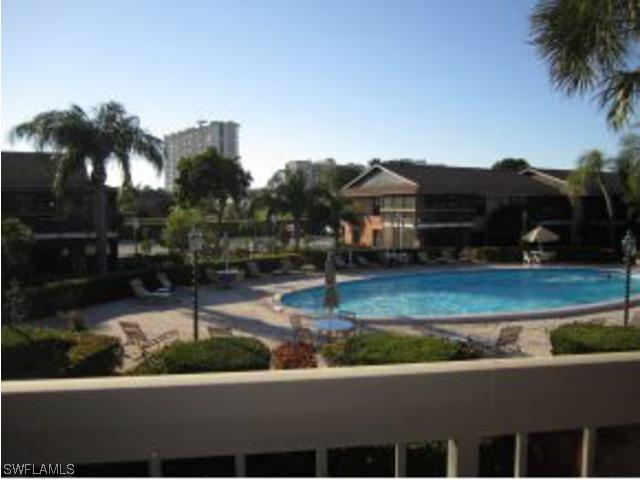 28 Manor Ter. #201, Marco Island, FL 34145