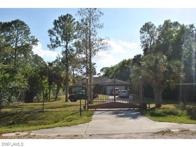 460 45th Ave., Naples, FL 34120