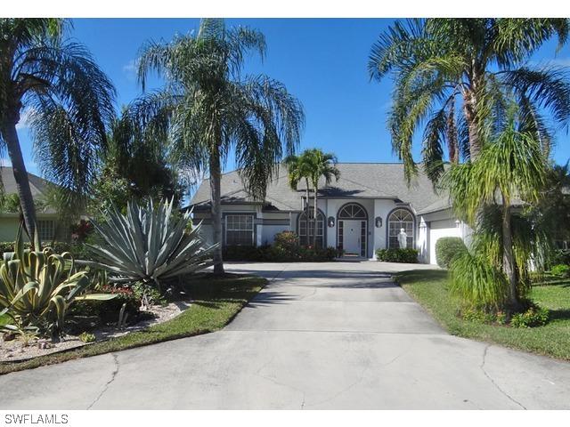 10152 Boca Cir., Naples, FL 34109