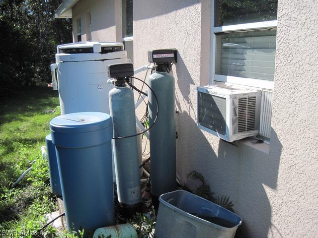 2520 20th Ave., Naples, FL 34120