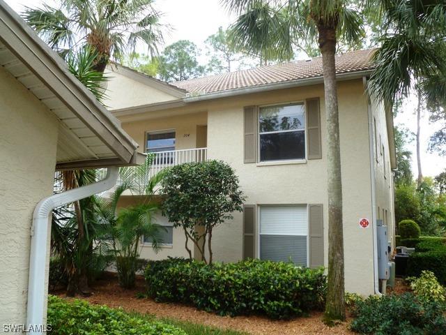 225 Robin Hood Cir. #204, Naples, FL 34104