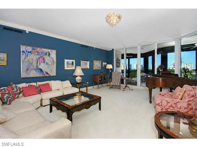 7575 Pelican Bay Blvd. #508, Naples, FL