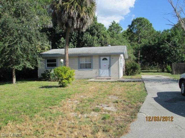 120 Rose Blvd., Naples, FL 34119