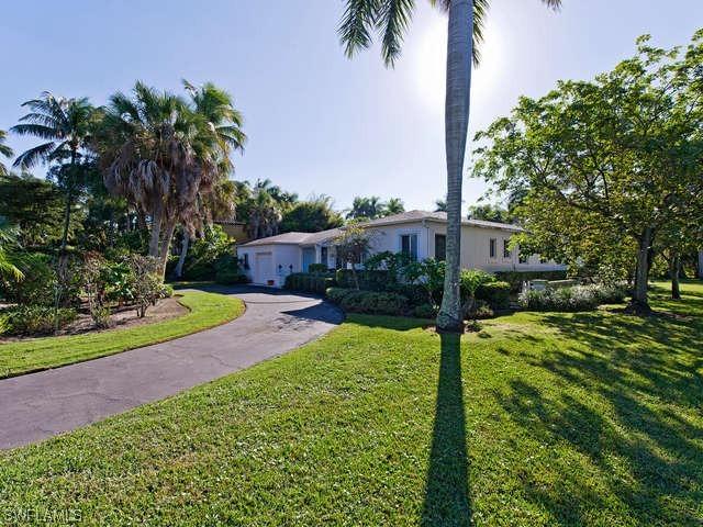 112 6th Ave., Naples, FL 34102