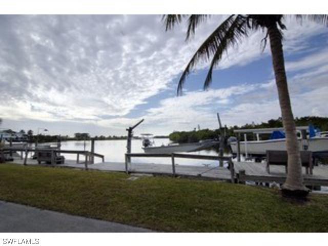 401 Allen Ave., Everglades City, FL 34139