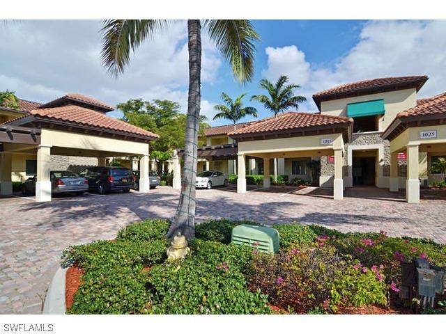 1015 Sandpiper St. #D-205, Naples, FL 34102