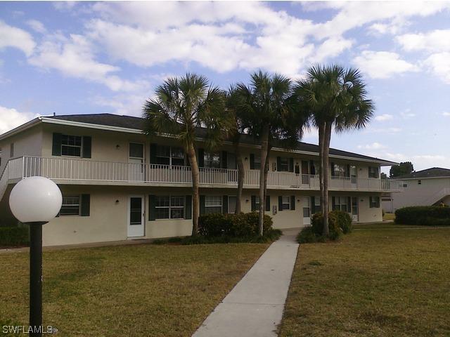 3325 Airport Rd. #Q-6, Naples, FL 34105