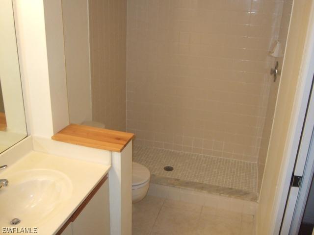 210 Timber Lake Cir., Naples, FL