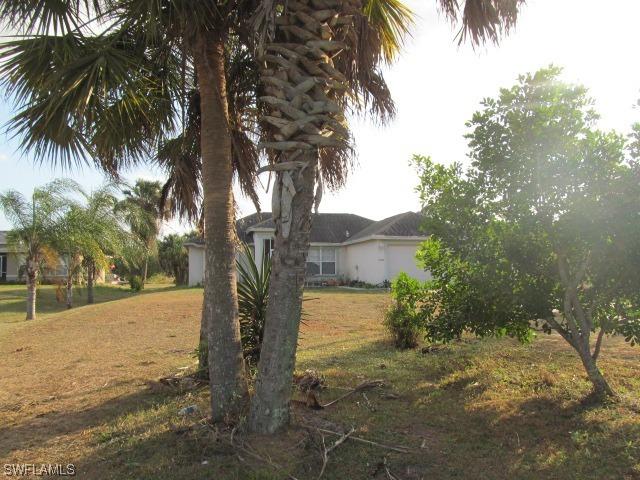 3360 20th Ave., Naples, FL 34120