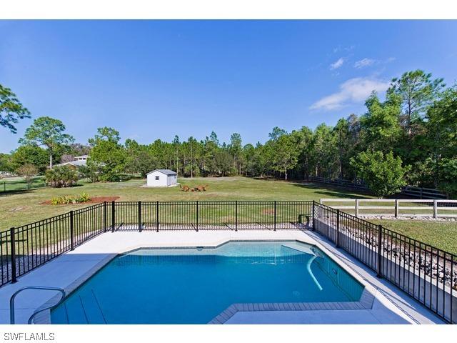 5823 Spanish Oaks Ln., Naples, FL 34119