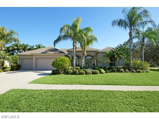 2150 Imperial Cir., Naples, FL 34110