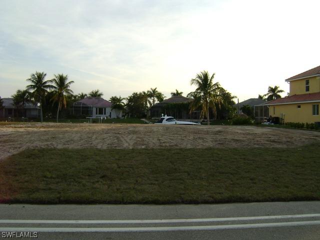2304 El Dorado Parkway West Pkwy., Cape Coral, FL 33904