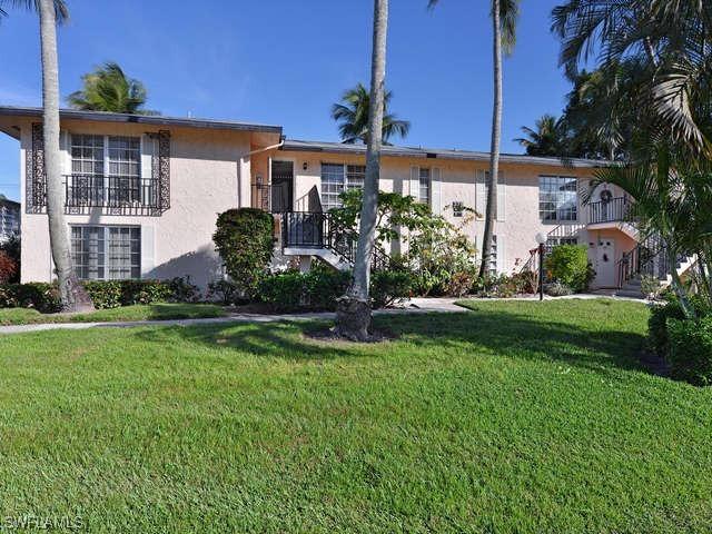 379 Palm Dr. #4, Naples, FL 34112