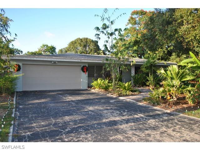 1383 Sunbury Dr., Fort Myers, FL