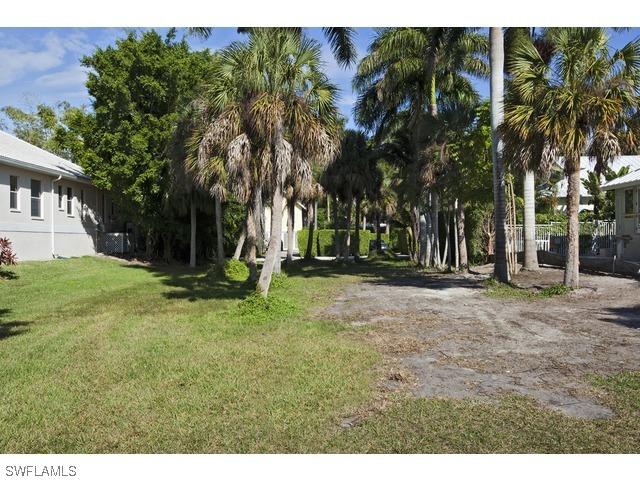 775 9th Ave., Naples, FL 34102