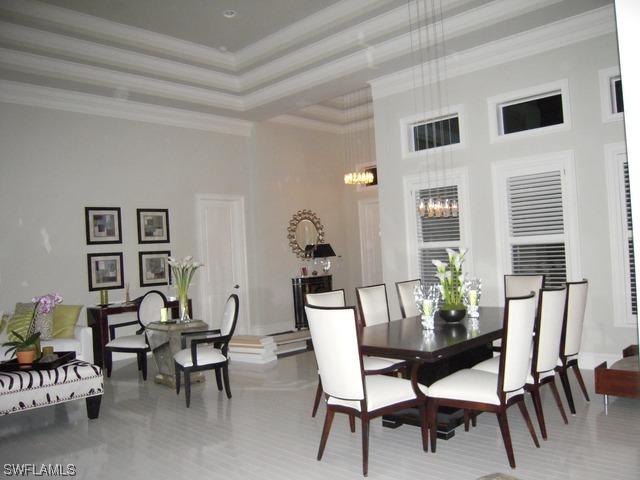 700 Park Shore Dr., Naples, FL 34103