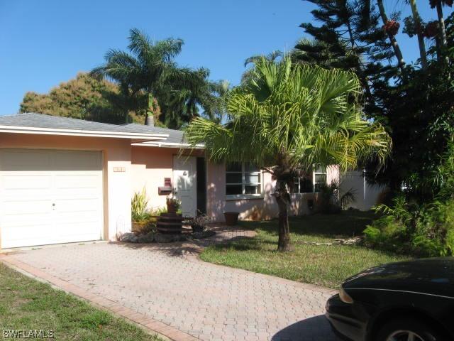 755 Central Ave., Naples, FL 34102