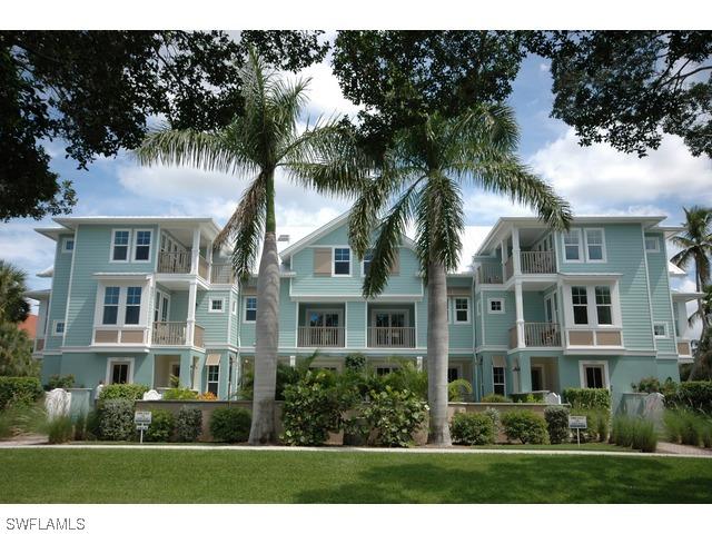 1075 4th St., Naples, FL 34102