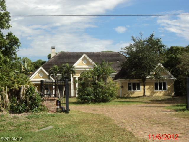 6672 Trail Blvd., Naples, FL