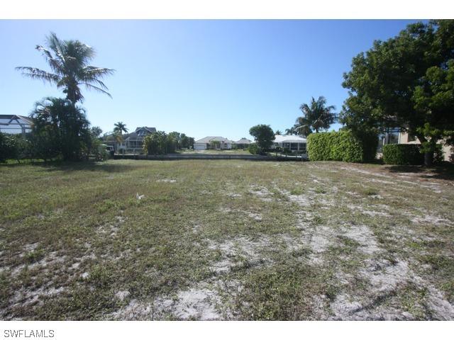 390 Marquesas Ct., Marco Island, FL 34145