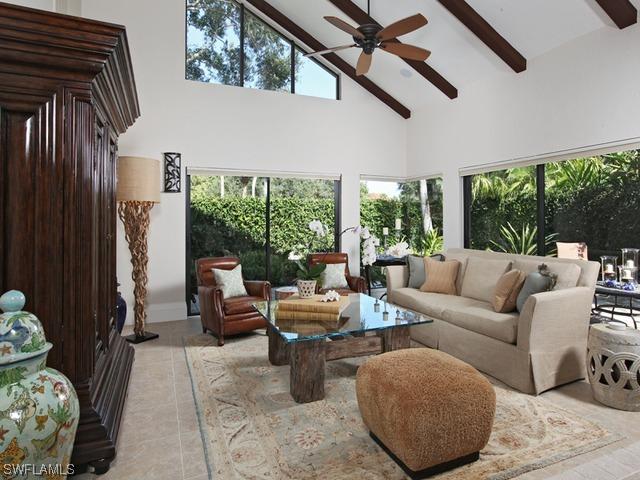 517 Tierra Mar Ln., Naples, FL