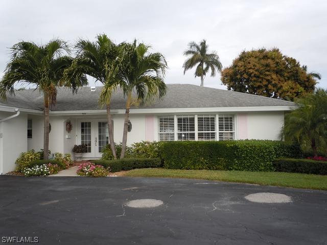 410 Palm Cir., Naples, FL 34102